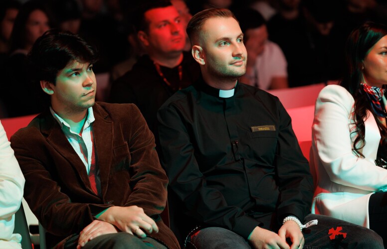 THE GODS GROUP: как взойти на медийный Олимп с нуля